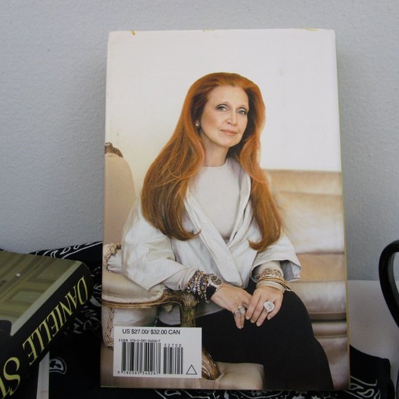 Set of 3 Hard Cover Danielle Steel Novels - Picture 6 of 13